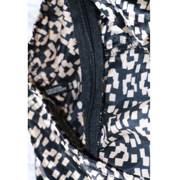 GUESS Ruched Halter Top - Picture 4 of 5